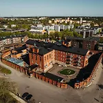 Kakola 4*
