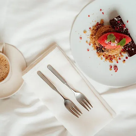 Kakola Hotel 4*